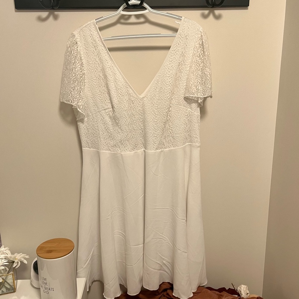 SHEIN Frenchy Plus Contrast Lace Butterfly Sleeve Dress - 2XL
